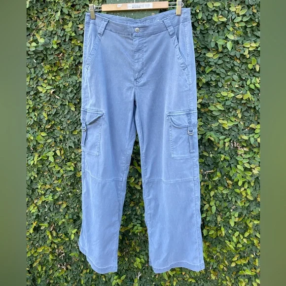 American Eagle | Stretch High-Waisted Cargo Baggy Wide-Leg Pant | Size 8 Short - Picture 5 of 12
